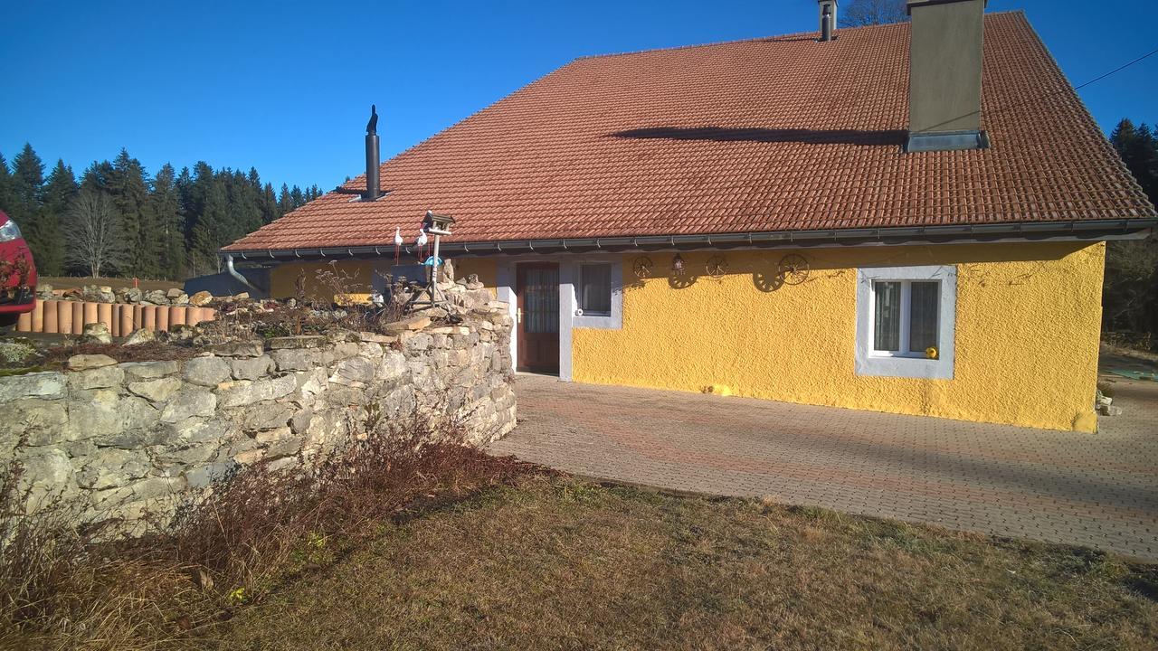 La Dernier Villa La Cote-aux-Fees ภายนอก รูปภาพ